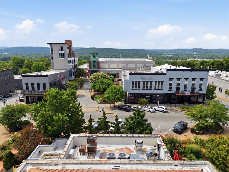 1 W Mountain St, Fayetteville, AR for lease - Building Photo - Image 3 of 30