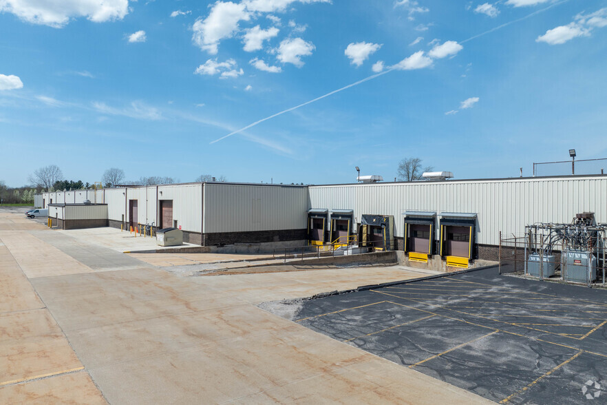 6000 Cochran Rd, Solon, OH for lease - Building Photo - Image 2 of 5