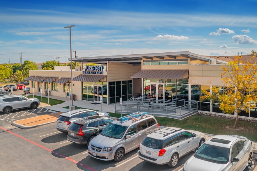 11153 Westwood Loop, San Antonio, TX for lease - Building Photo - Image 2 of 8