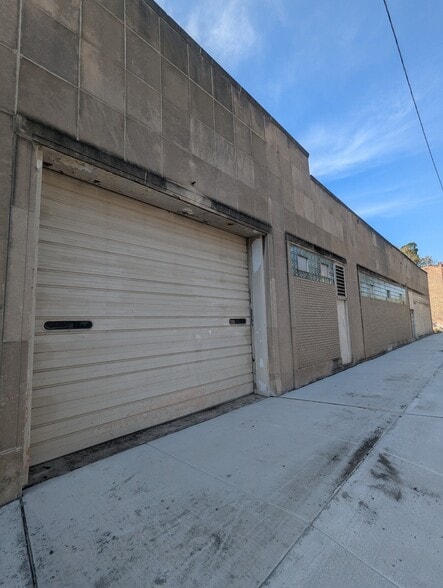 13210 S Olde Western Ave, Blue Island, IL for lease - Building Photo - Image 3 of 15