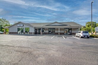 285 N Main St, Troutman, NC for lease Interior Photo- Image 1 of 5
