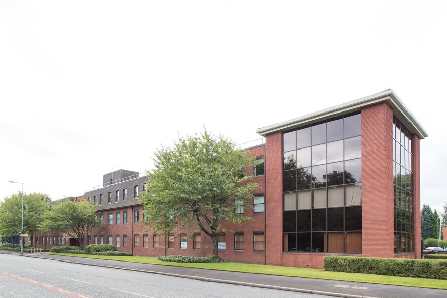 Palatine Rd, Manchester à louer - Photo du bâtiment - Image 2 de 7