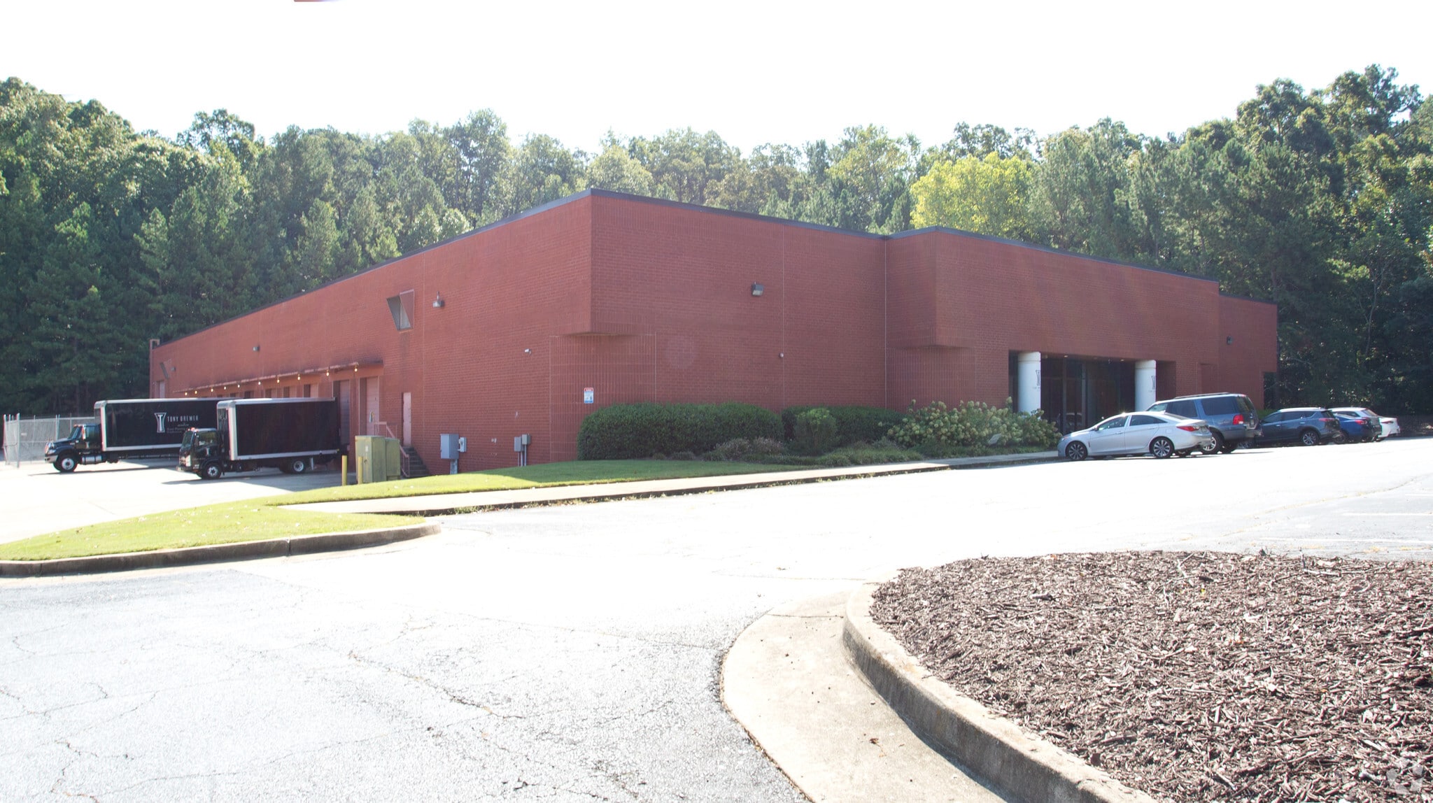 5630 Gwaltney Dr SW, Atlanta, GA for lease Primary Photo- Image 1 of 11