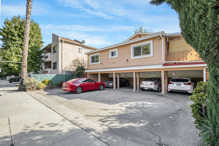 12256 Riverside Dr, Valley Village, CA for sale - Building Photo - Image 3 of 36
