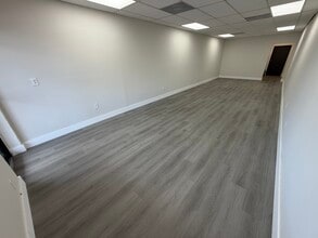 6890 W Flagler St, Miami, FL for lease Interior Photo- Image 1 of 5