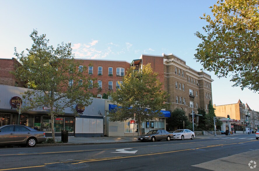 1736 Columbia Rd NW, Washington, DC à louer - Photo du bâtiment - Image 2 de 5