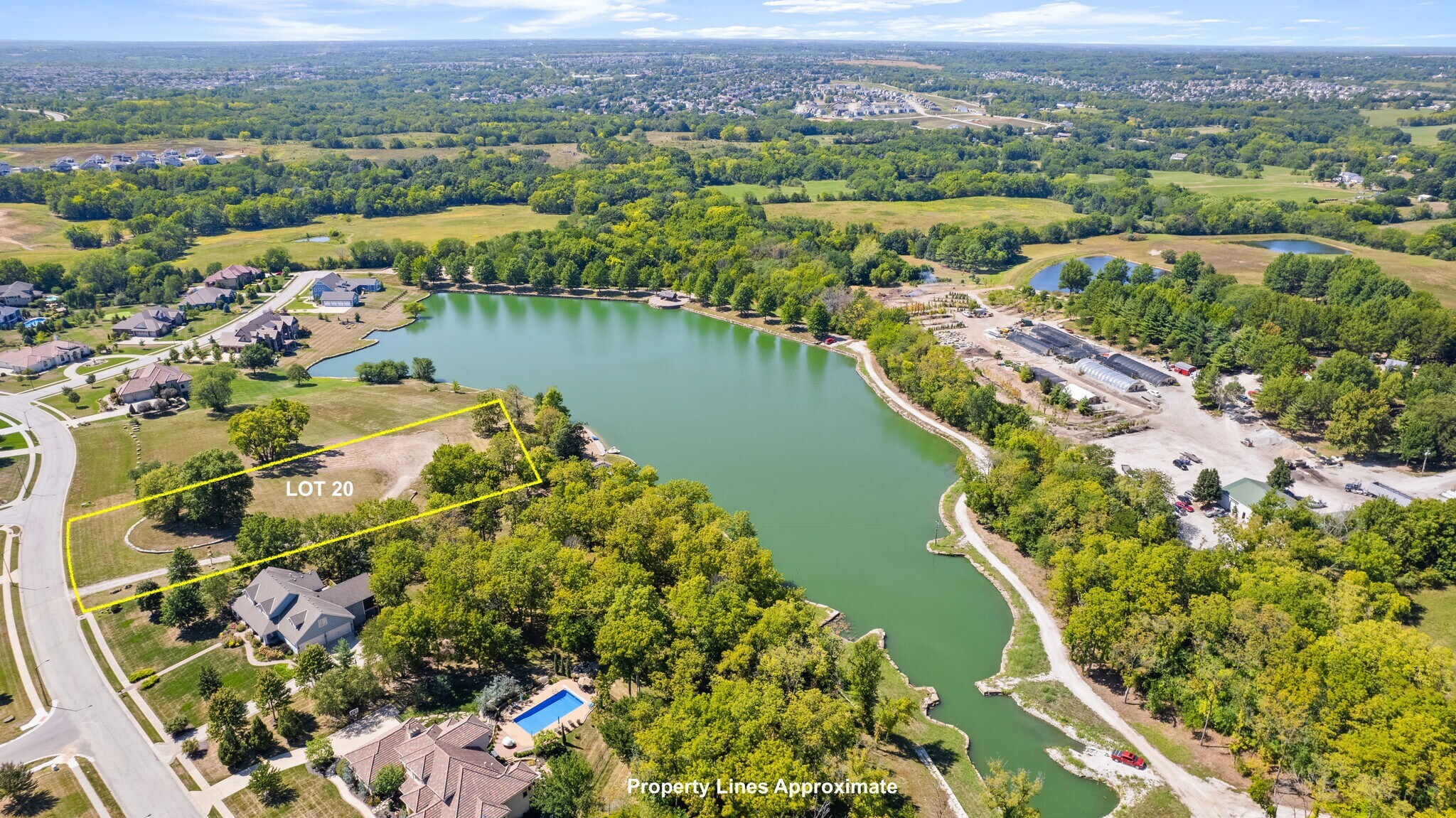 10700 NE 106th Ter, Kansas City, MO à vendre Photo principale- Image 1 de 1