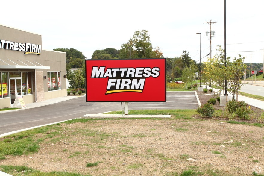 5670 William Flynn Hwy, Gibsonia, PA for lease - Building Photo - Image 3 of 4