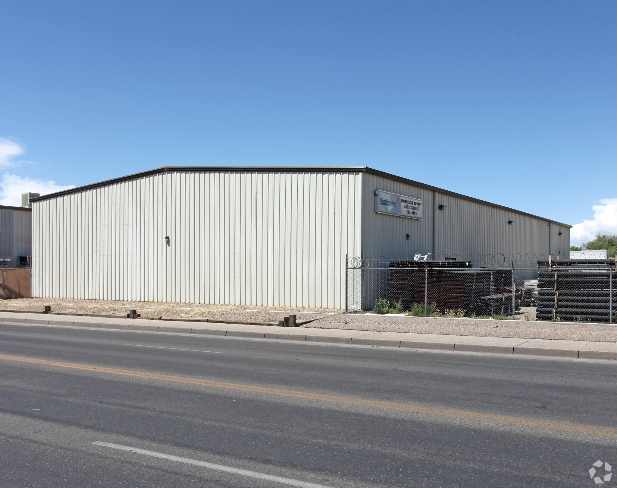 6825 Zuni St SE, Albuquerque, NM for lease Primary Photo- Image 1 of 5