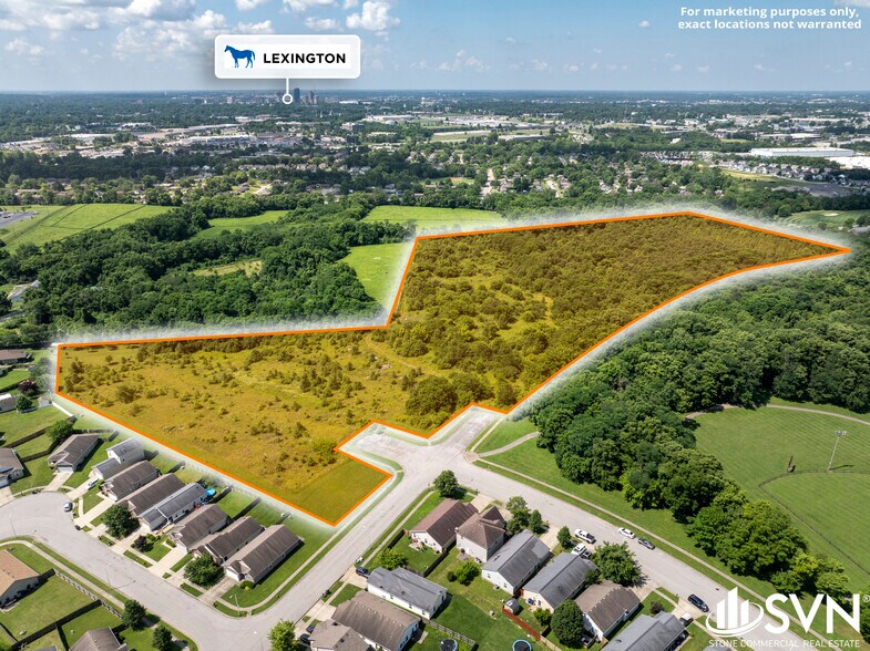 1749 Russell Cave Rd, Lexington, KY à vendre - Photo du bâtiment - Image 2 de 9