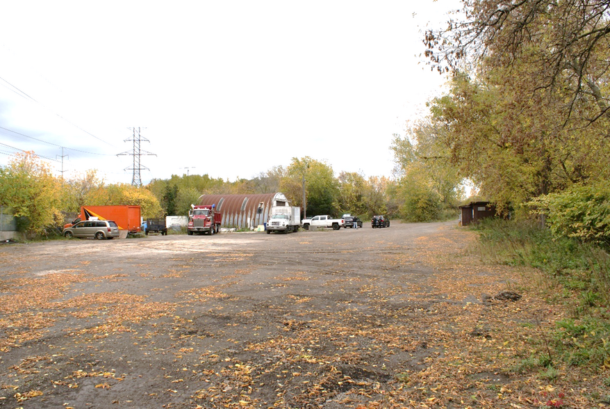 8815 Sheppard Av E, Toronto, ON à vendre - Photo du bâtiment - Image 2 de 4