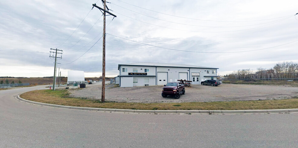 2825 19th St, Didsbury, AB for sale - Primary Photo - Image 1 of 3