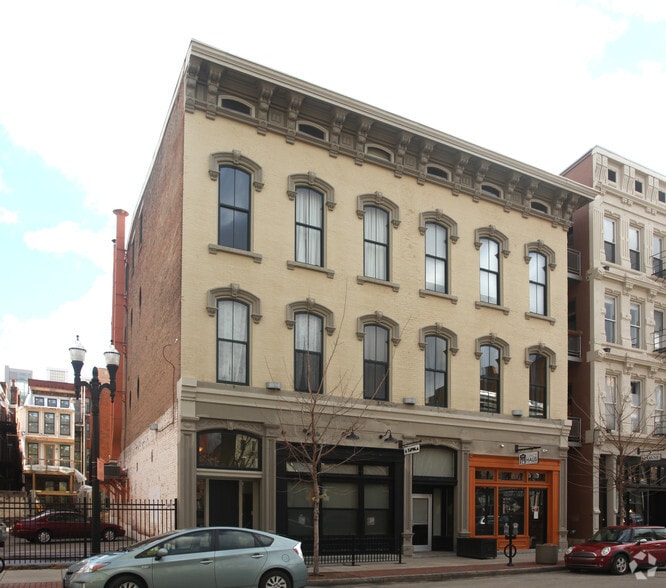 1218-1220 Vine St, Cincinnati, OH for lease - Building Photo - Image 3 of 9
