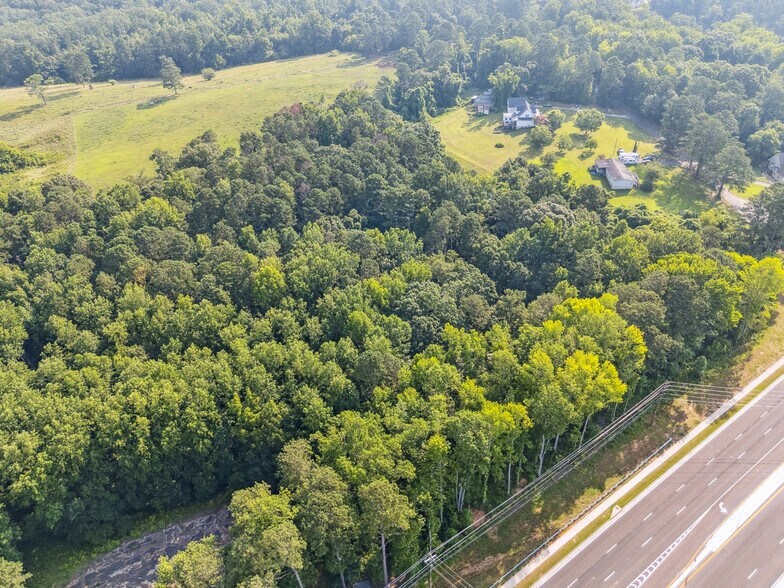 00 Cumming Hwy, Canton, GA à vendre - Photo du bâtiment - Image 2 de 10