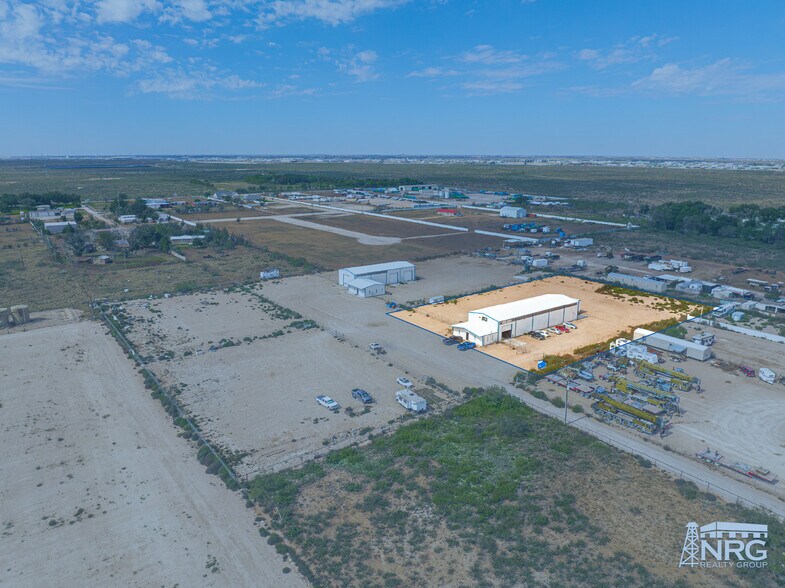 5808B S FM 1788, Midland, TX à louer - Photo du bâtiment - Image 3 de 16