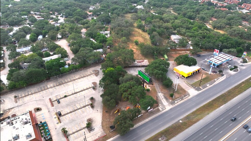 15838 San Pedro, San Antonio, TX for sale - Commercial Listing Video - Image 2 of 12