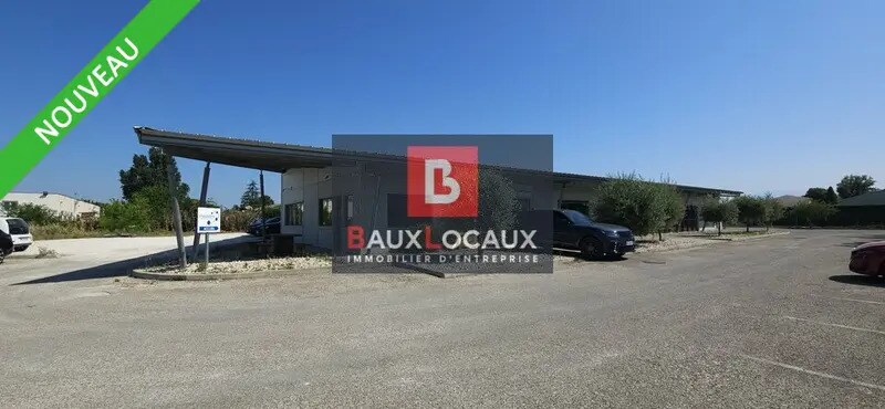 Office in Entraigues-sur-la-Sorgue for lease Building Photo- Image 1 of 5