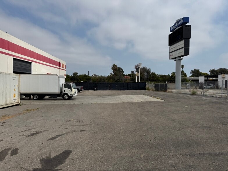 3330 29th St, Long Beach, CA for lease - Building Photo - Image 2 of 14