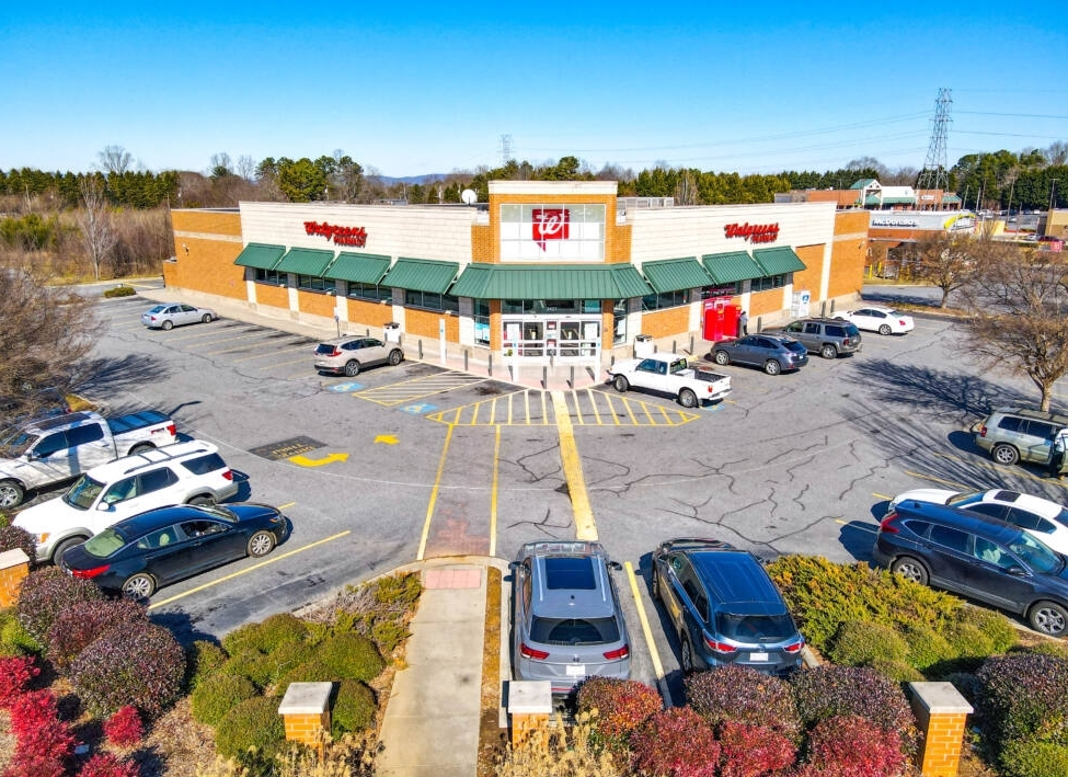 2427 Springs Rd NE, Hickory, NC for sale Building Photo- Image 1 of 1