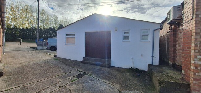 More details for Bognor Rd, Warnham - Flex for Lease