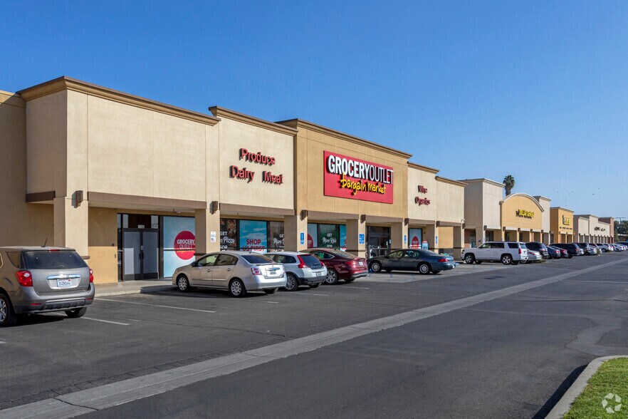 1104-1290 N Lemoore Ave, Lemoore, CA à louer - Photo du bâtiment - Image 2 de 4