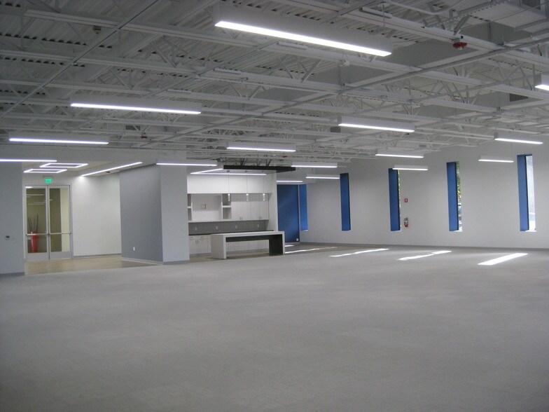 625 Ellis St, Mountain View, CA à louer - Photo intérieure - Image 2 de 3