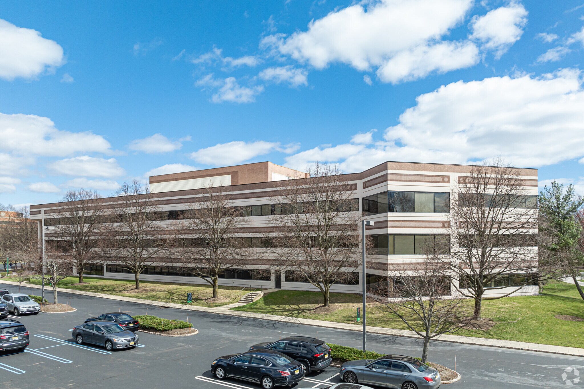 202 Carnegie Ctr, Princeton, NJ à louer Photo principale- Image 1 de 9