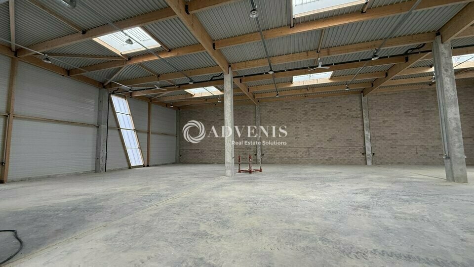 Flex in Ozoir La Ferriere for lease Interior Photo- Image 1 of 7