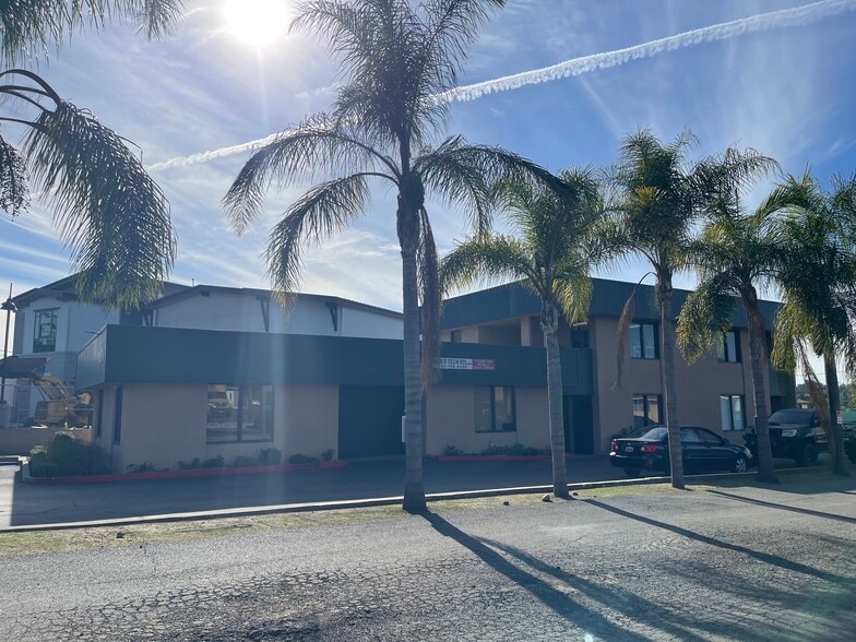 1970 E Vista Way, Vista, CA for sale - Building Photo - Image 3 of 11