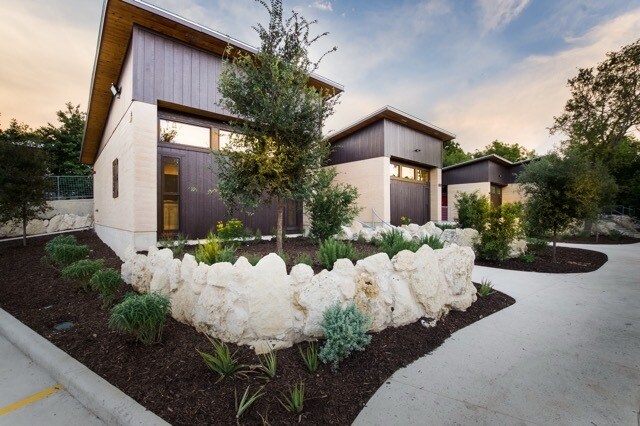 3050 Eisenhauer Rd, San Antonio, TX à vendre - Photo du bâtiment - Image 3 de 13