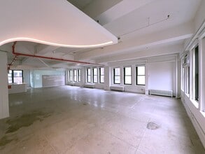 227-229 W 29th St, New York, NY for lease Interior Photo- Image 1 of 5