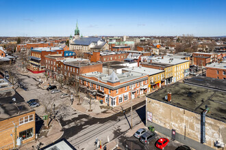 1-9 Pl Du Marché, Saint-jean-sur-richelieu, QC - Aérien  Vue de la carte