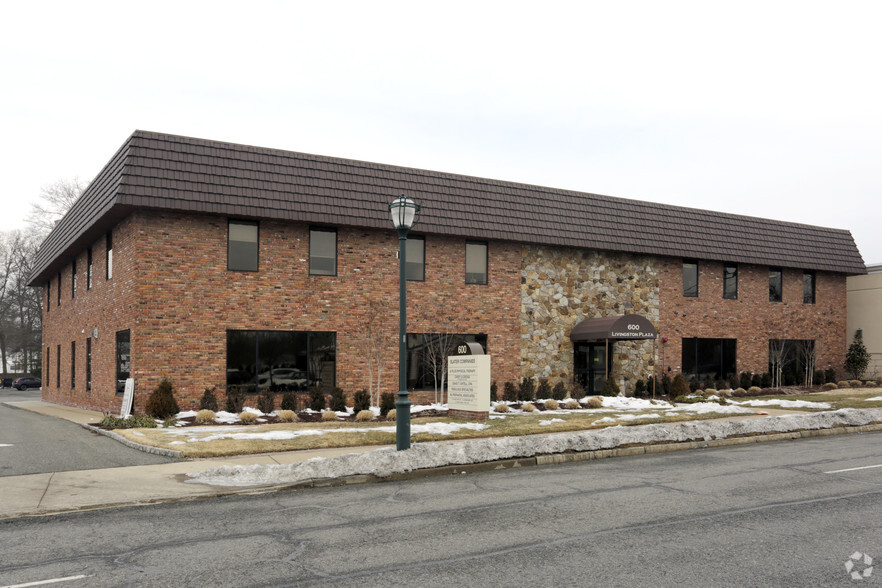 600 S Livingston Ave, Livingston, NJ for lease - Primary Photo - Image 1 of 8