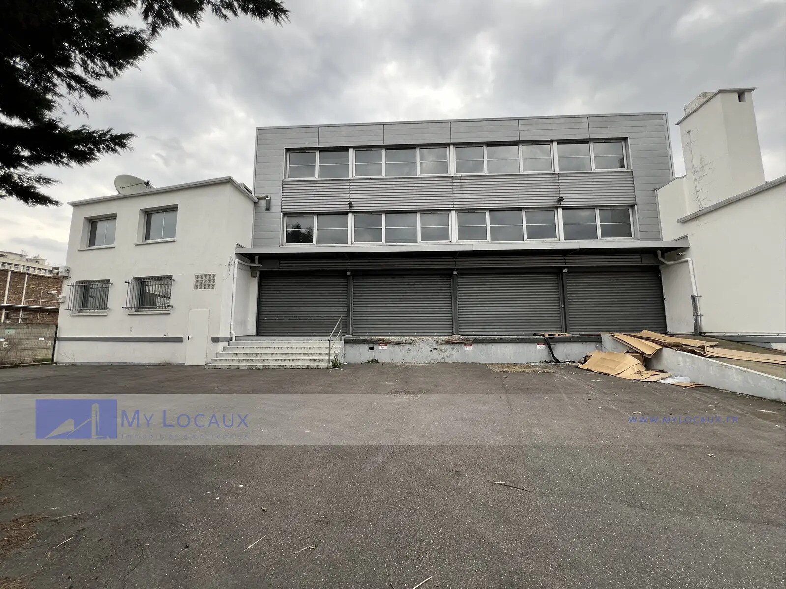Industrial in Nanterre for lease Building Photo- Image 1 of 11