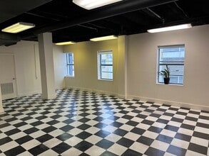 1245 Washington Ave, Miami Beach, FL for lease Interior Photo- Image 2 of 7