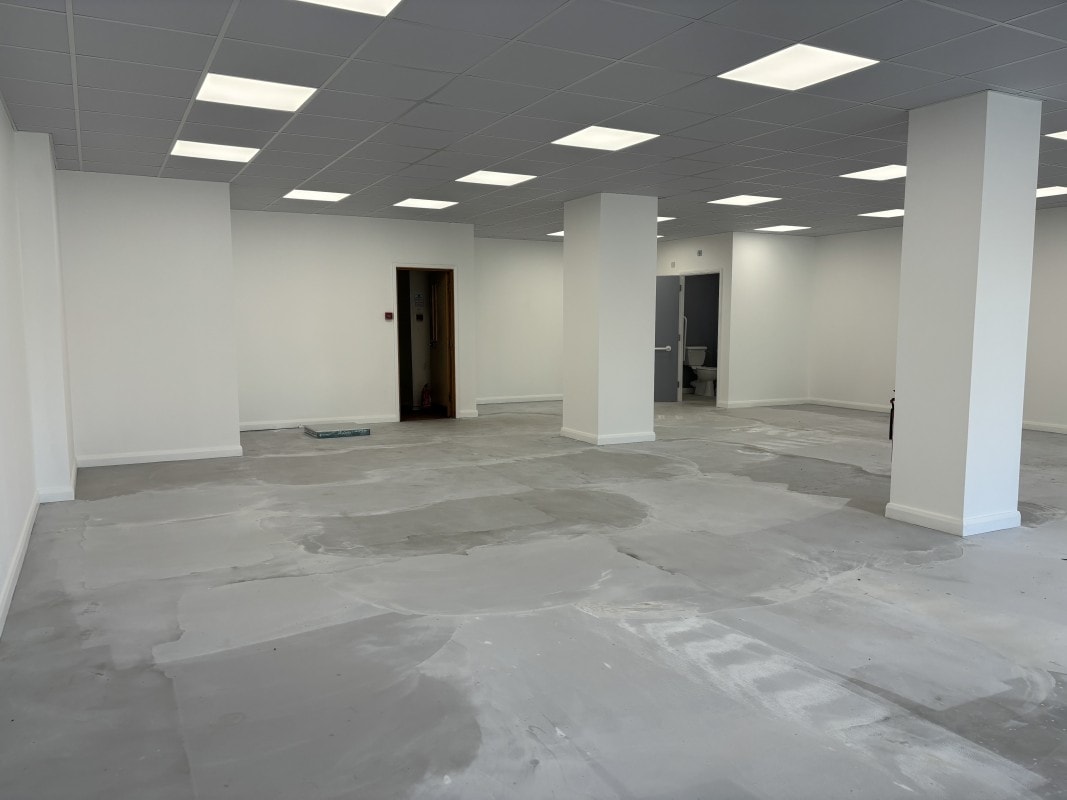 5-7 Red St, Carmarthen for lease Interior Photo- Image 1 of 3