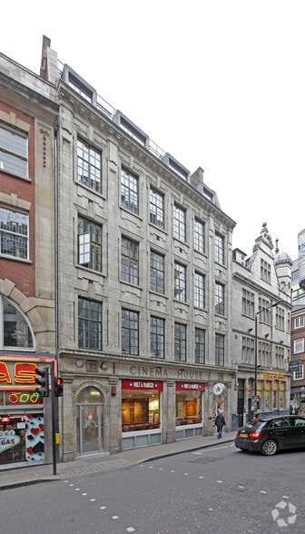 93-95 Wardour St, Londres à louer - Photo du bâtiment - Image 1 de 8
