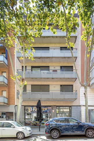 More details for Carrer de Trinxant, 125-127, Barcelona - Retail for Lease