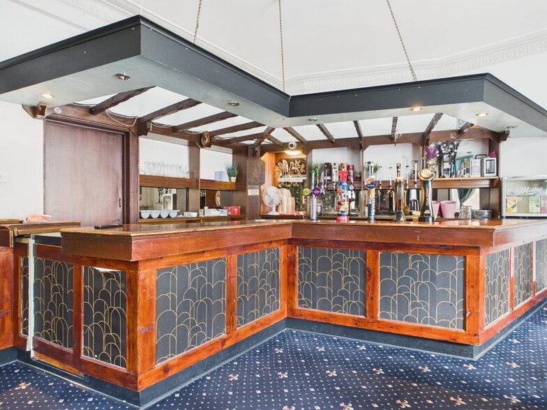 67 High St, Forres for sale - Interior Photo - Image 3 of 26