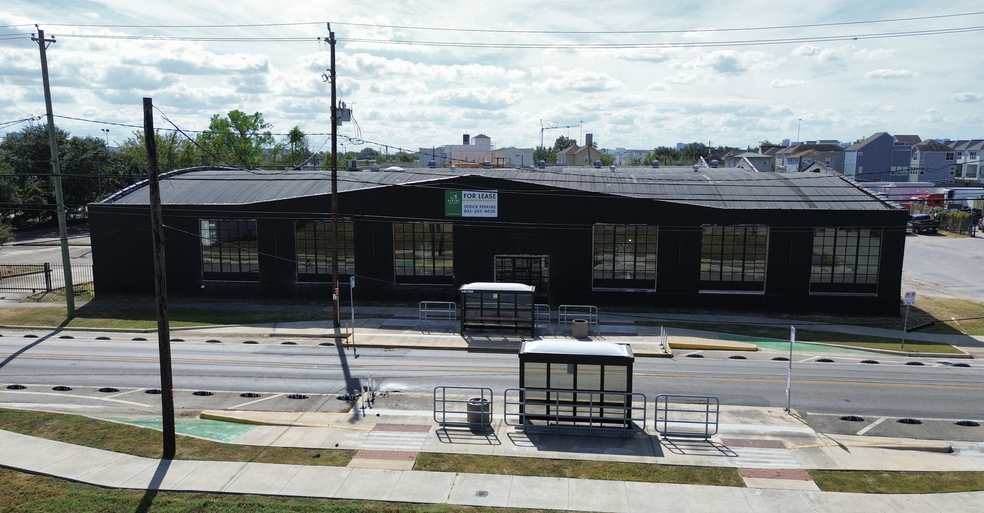 1315 Palmer St, Houston, TX for lease - Building Photo - Image 1 of 4