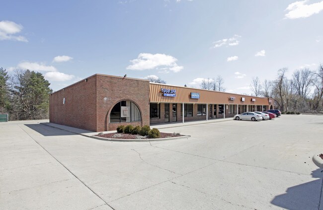 Plus de détails pour 54750-54840 Mound Rd, Shelby Township, MI - Commerce de détail à louer
