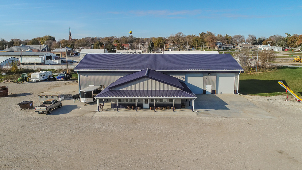 101 Barrier Ln, Neola, IA à vendre - Photo du bâtiment - Image 1 de 1