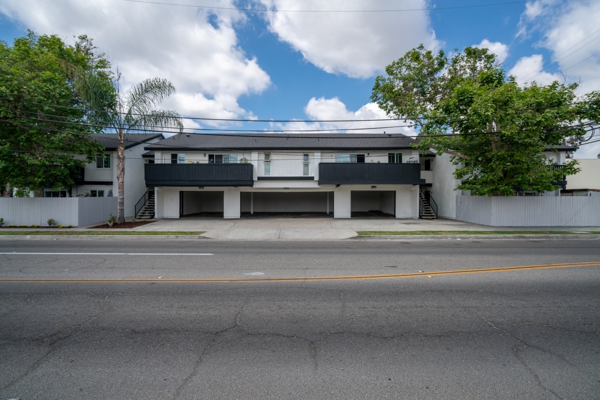 825 E Chestnut St, Santa Ana, CA for sale Building Photo- Image 1 of 1