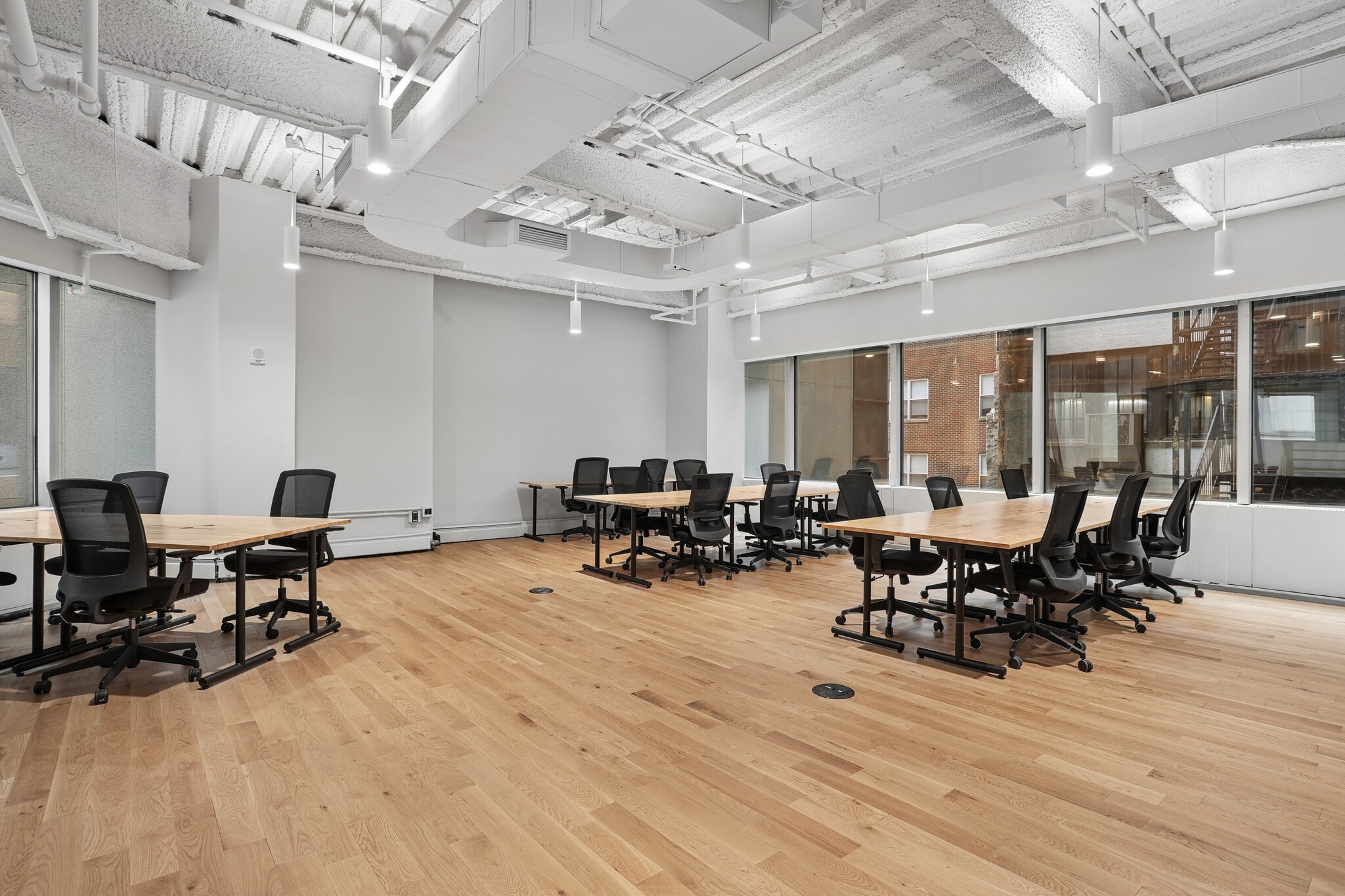 12 E 49th St, New York, NY for lease Interior Photo- Image 1 of 4