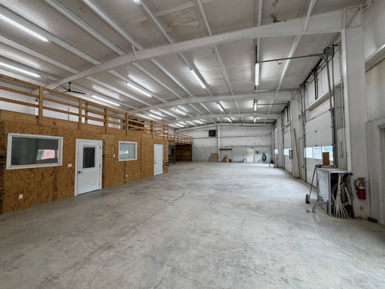 10404 Lee Hwy, Ooltewah, TN for lease - Building Photo - Image 3 of 7