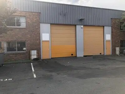 Industriel dans Le Bourget à louer - Photo du bâtiment - Image 2 de 35