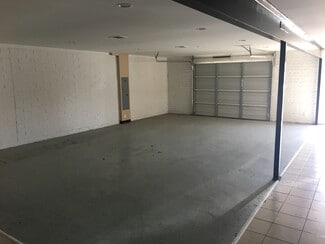 Plus de détails pour 2529 Merrell Rd, Dallas, TX - Bureau, Local d'activités à louer