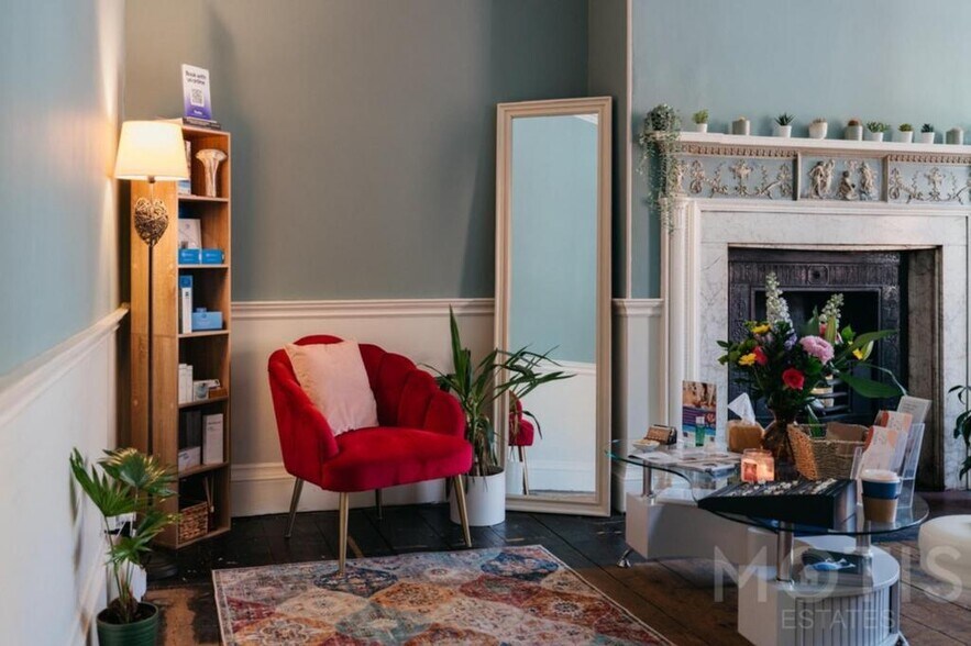 86 High St, Hythe à louer - Photo du bâtiment - Image 3 de 6