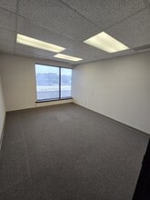 4015 Belt Line Rd, Addison, TX à louer Photo du bâtiment- Image 1 de 1