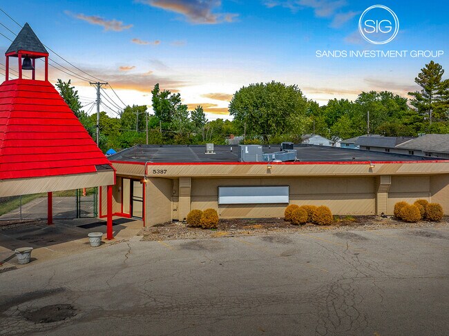 Plus de détails pour 5387 Burkhardt Rd, Dayton, OH - Commerce de détail à vendre